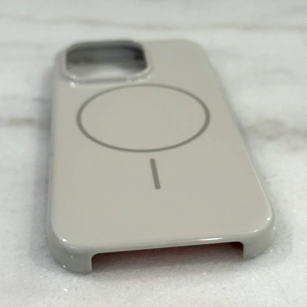 Beats iPhone 16 Pro Case with MagSafe - Summit Stone (beige)